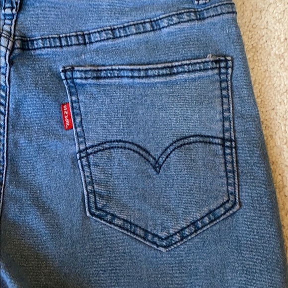LEVI DENIM SHORTS - Picture 5 of 5